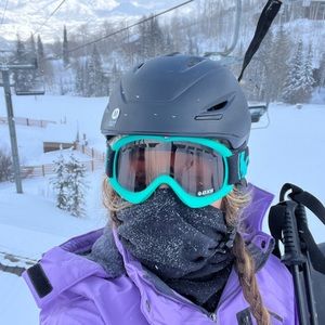 Meet your Posher, Graisy